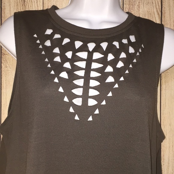 Tank Top - Picture 4 of 4